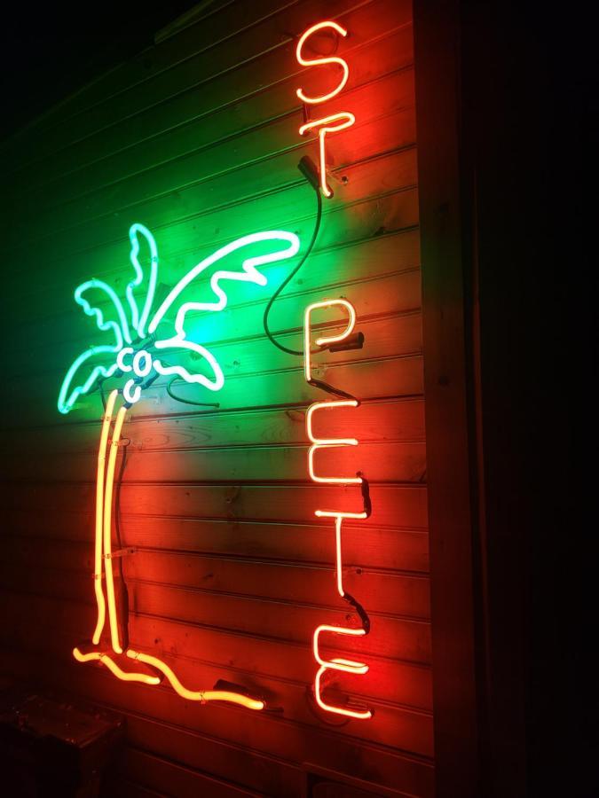 World Solo Travel'S Welcomed At St Pete Home 세인트피터즈버그 외부 사진