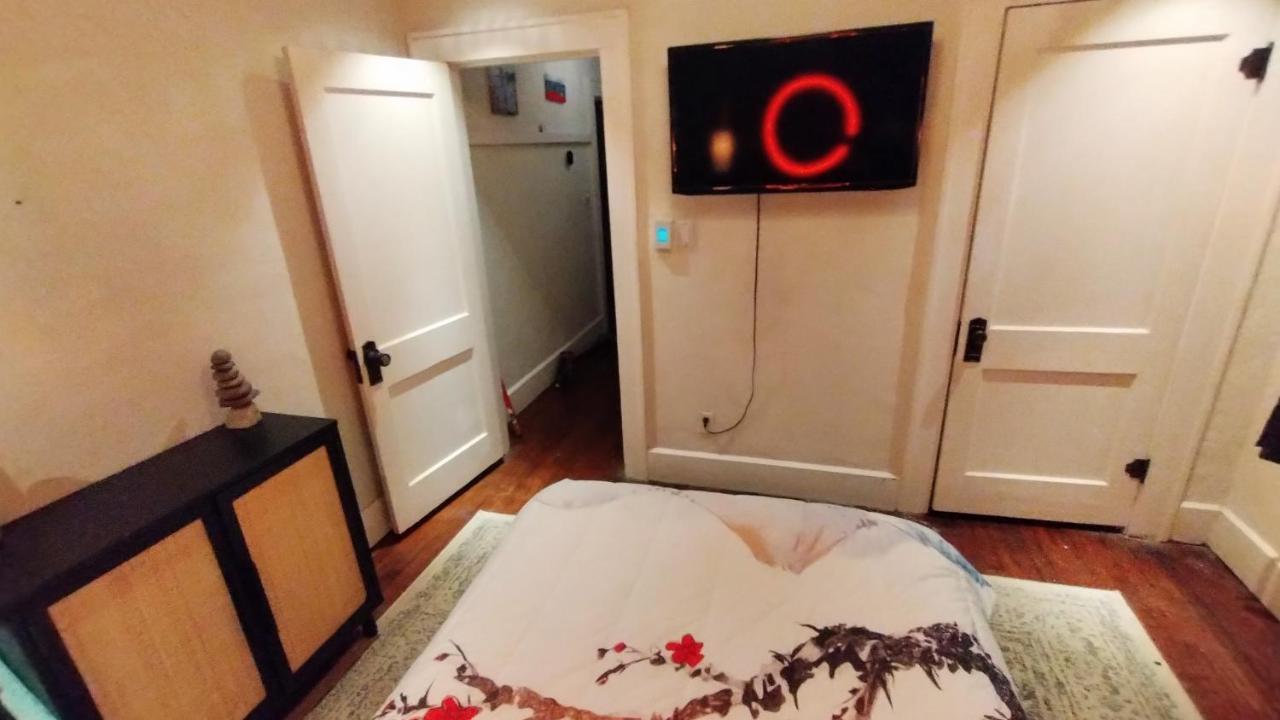 World Solo Travel'S Welcomed At St Pete Home 세인트피터즈버그 외부 사진